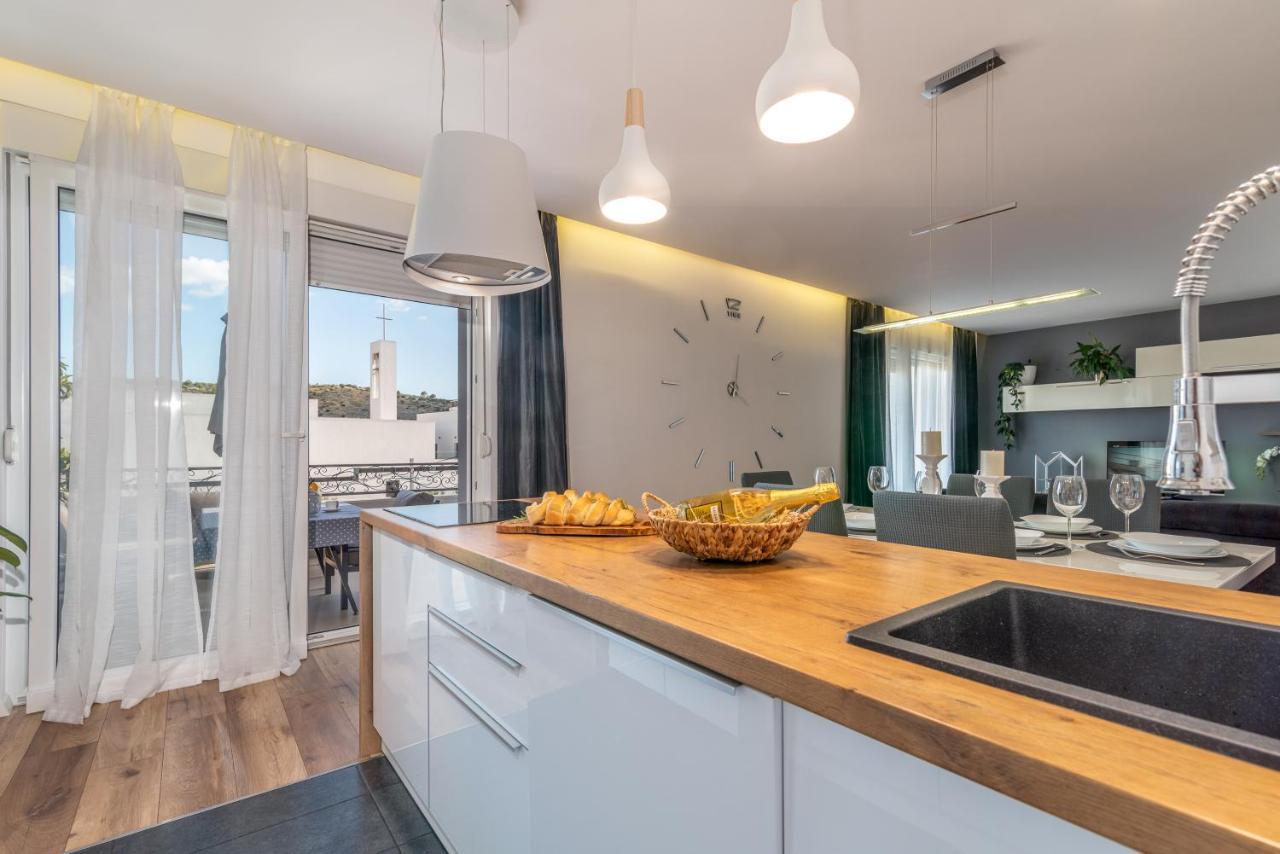 Apartman Tragos Trogir Eksteriør billede
