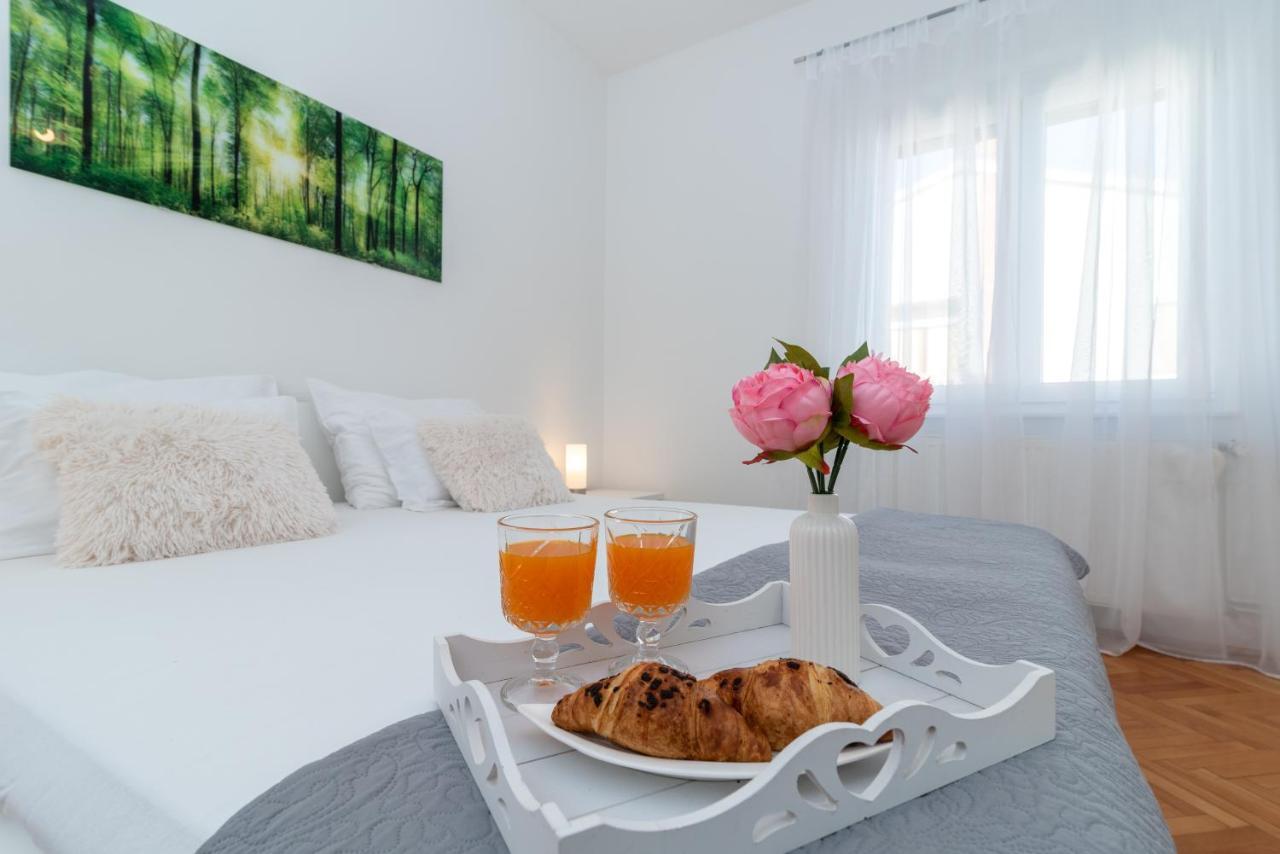 Apartman Tragos Trogir Eksteriør billede