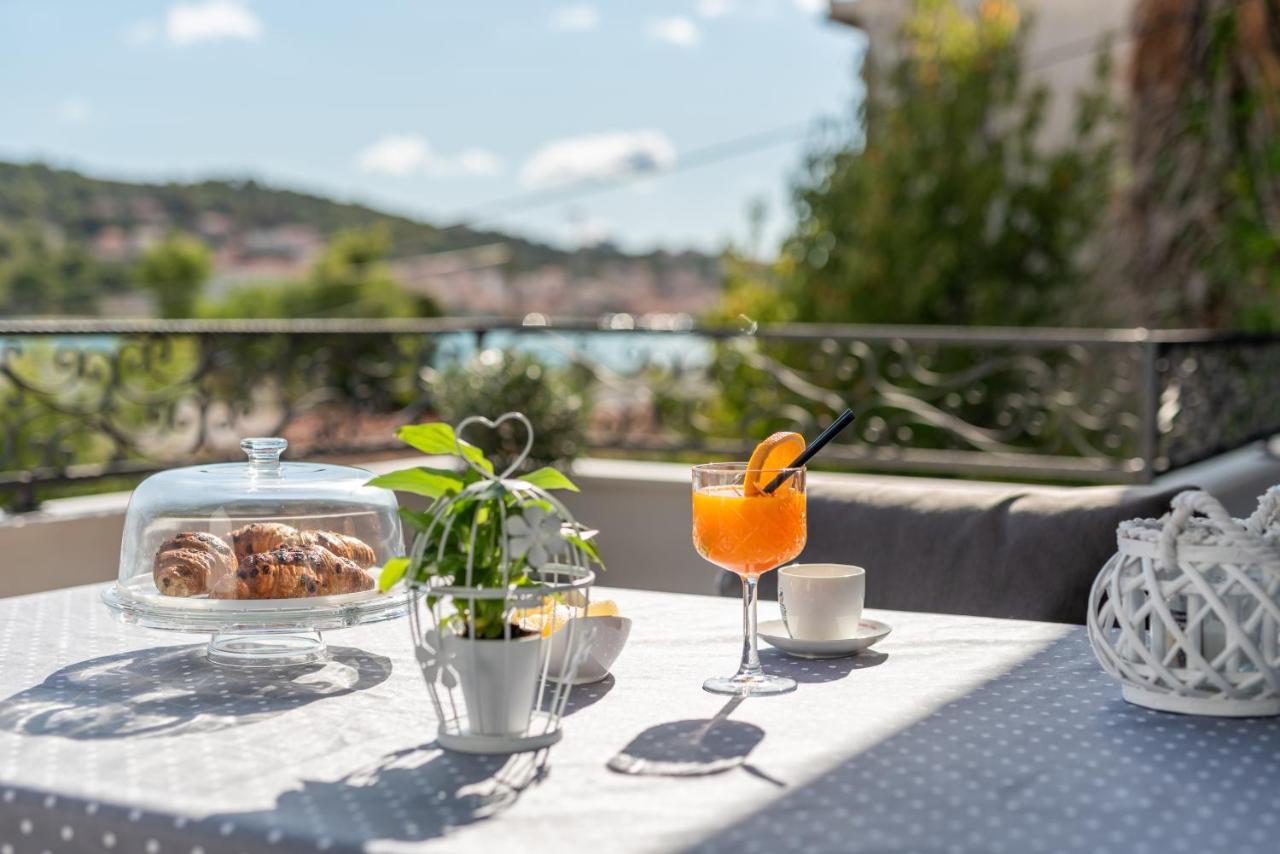 Apartman Tragos Trogir Eksteriør billede