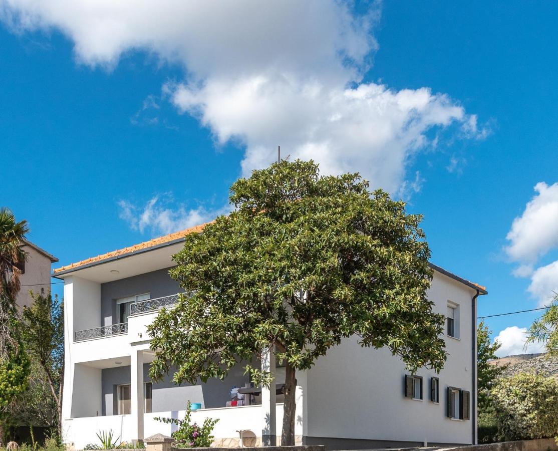 Apartman Tragos Trogir Eksteriør billede